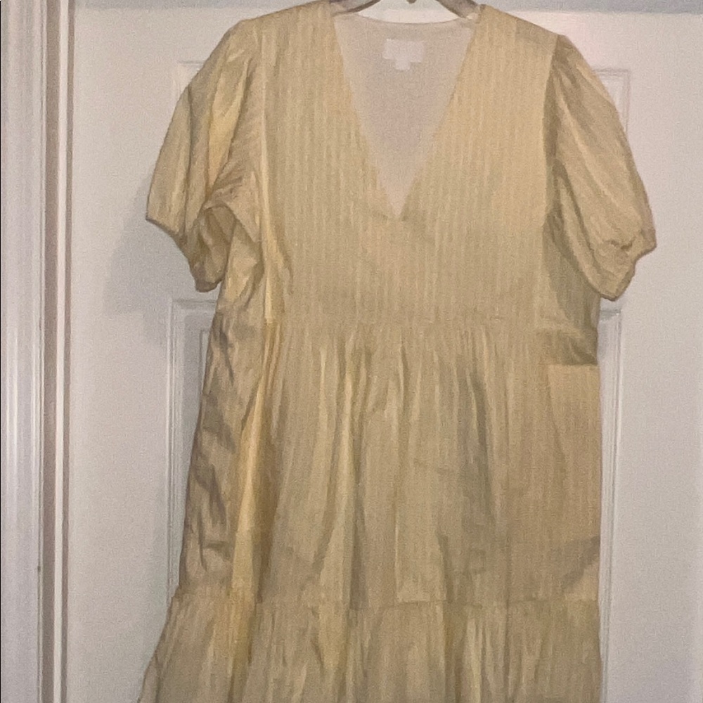 Chic Yellow Midi Dress